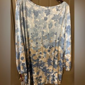 Ruby Road NWT blue and white blouse with decorate buttons at neckline! Size 3X.